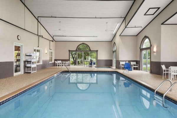 Country Inn & Suites Ankeny image 10