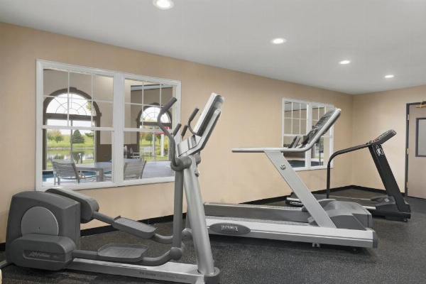 Country Inn & Suites Ankeny image 19